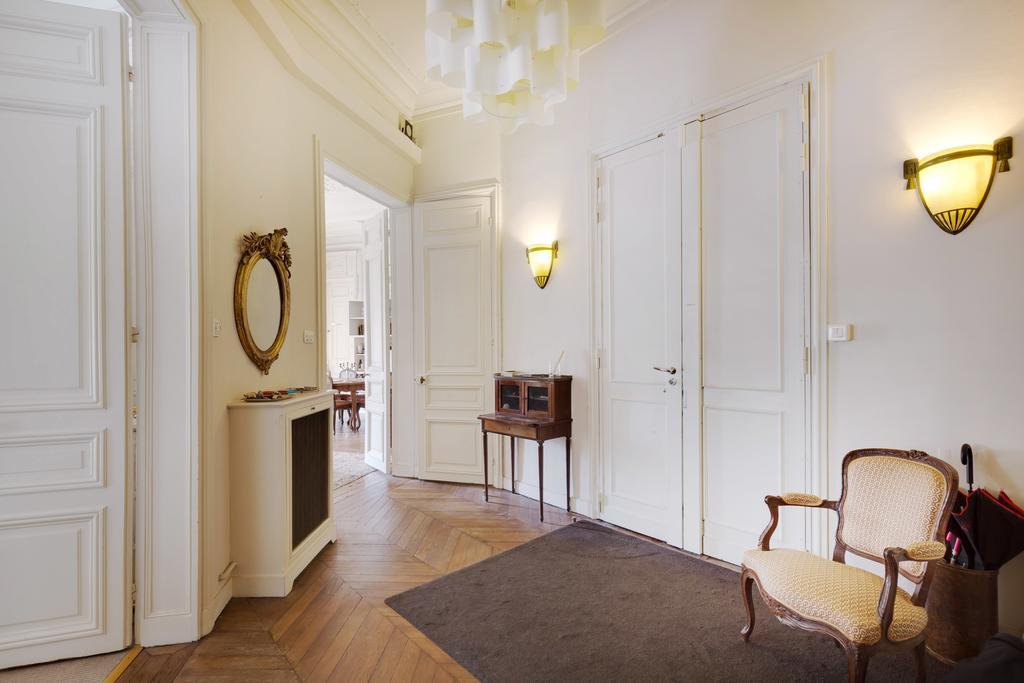 Haussmann 168 Paris Exterior foto